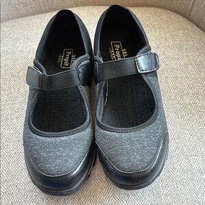 NWT Propét Gray and Black Onalee Mary Jane Shoes